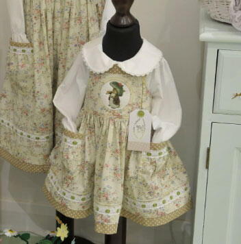 Pinafore kjole størrelse 12-18 måneder