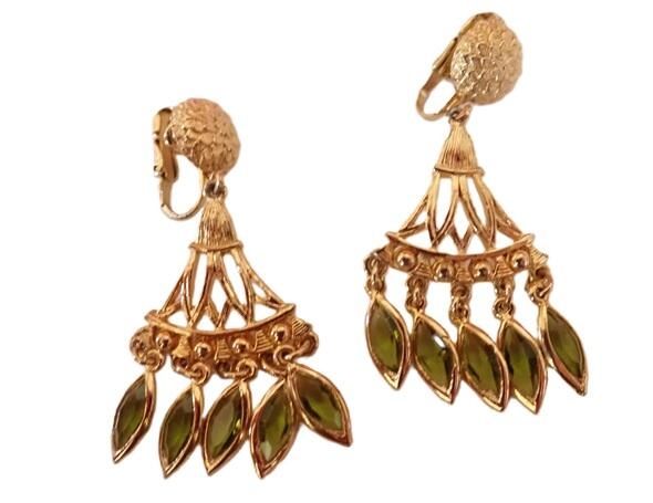 Flotte hængeøreringe med clips