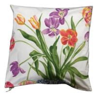 Pude med blomster i vase